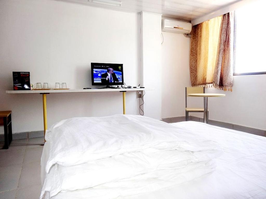 Airlines Business Hotel Πορτ Βίλα Δωμάτιο φωτογραφία